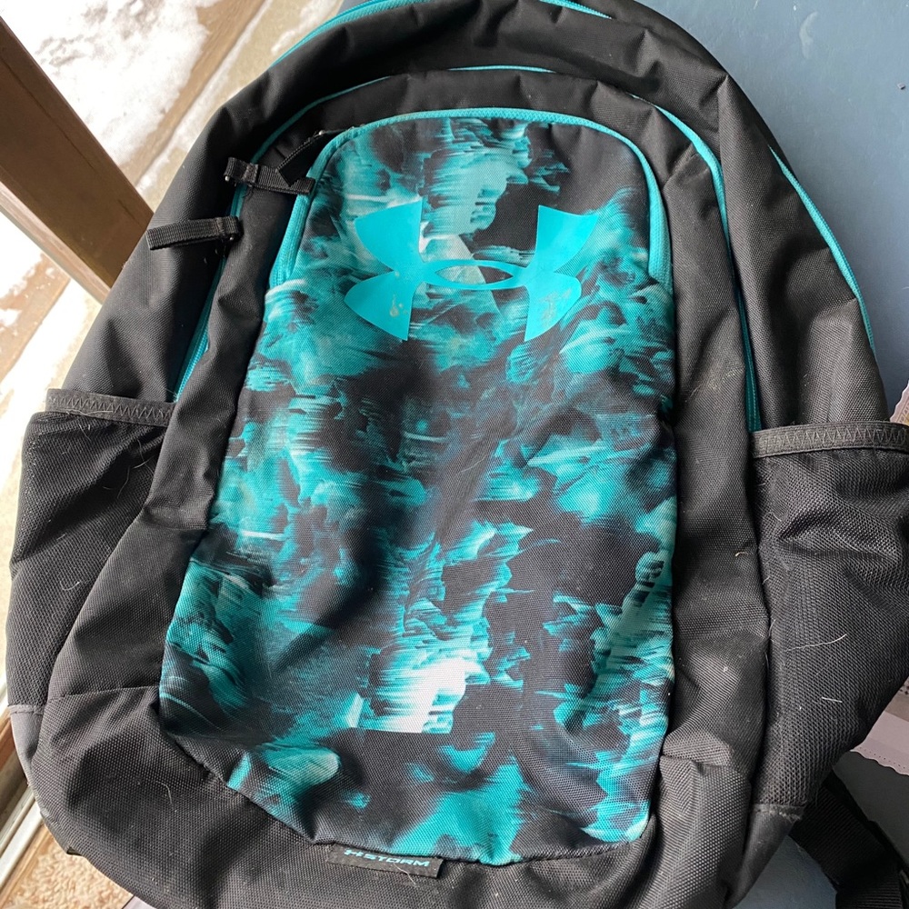 Backpack - Picture 3 of 4